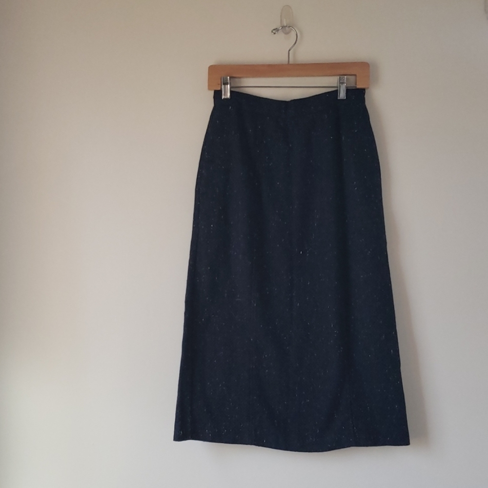 Vintage Wool skirt with Pockets